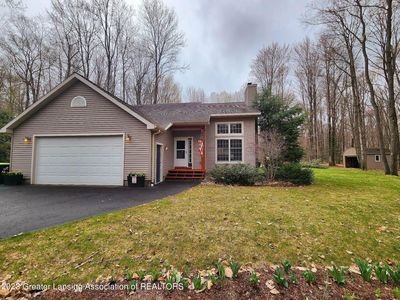 8382 Ridgeway Rd, Petoskey, MI, 49770