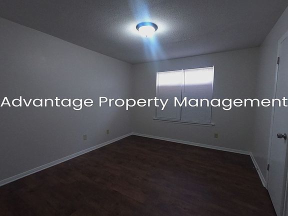 5th image of 3192 Forest Glen St