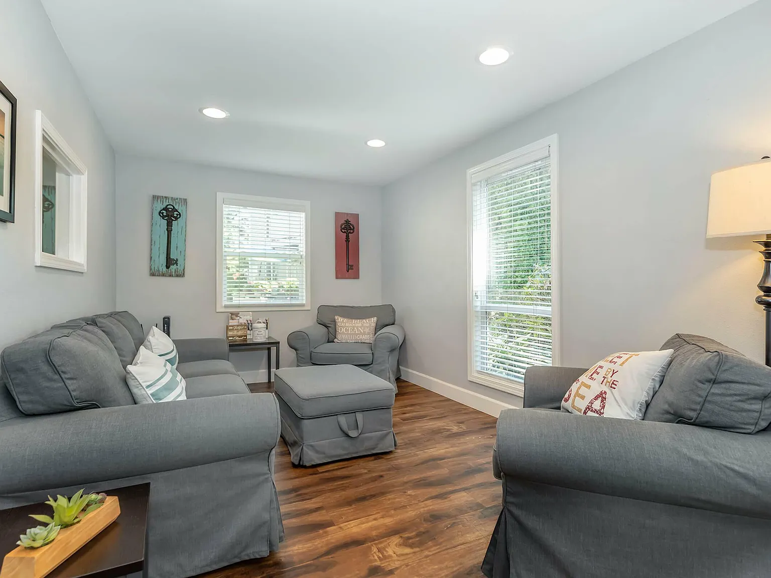 Cottage Bay Apartments — Photo 3