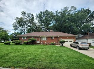 2282 Walden Rd, East Cleveland, OH 44112