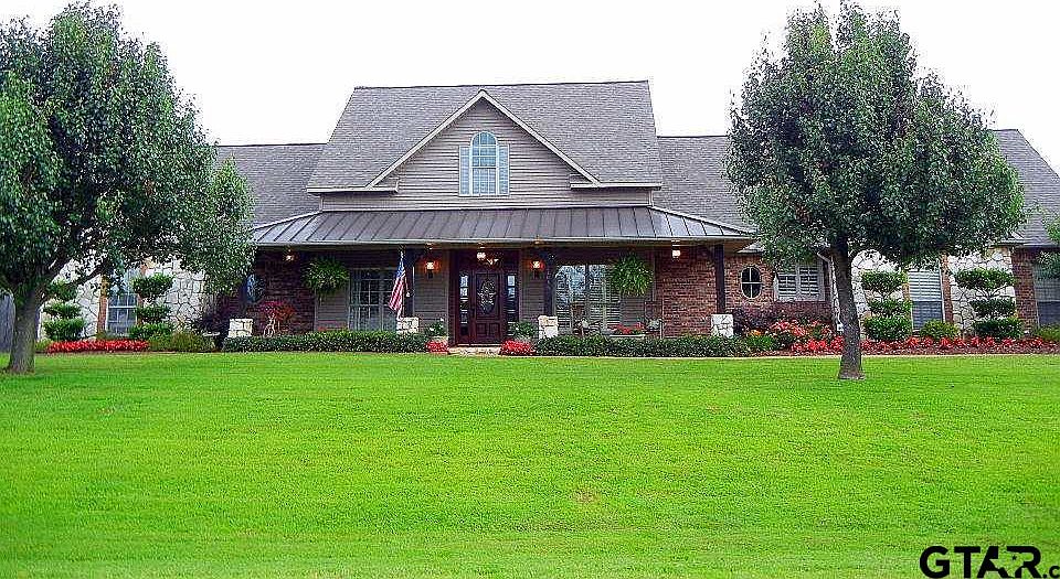 1st image of 22035 Fargo Dr