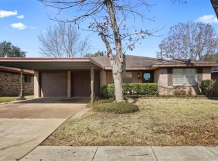 717 Arbor Dr, Deer Park, TX 77536