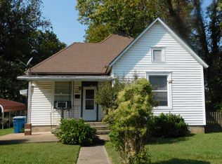 508 10th St, Monett, MO 65708