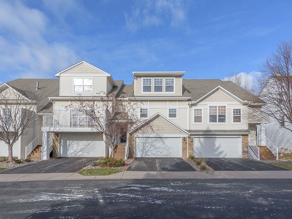 1st image of 3270 Oak View Dr