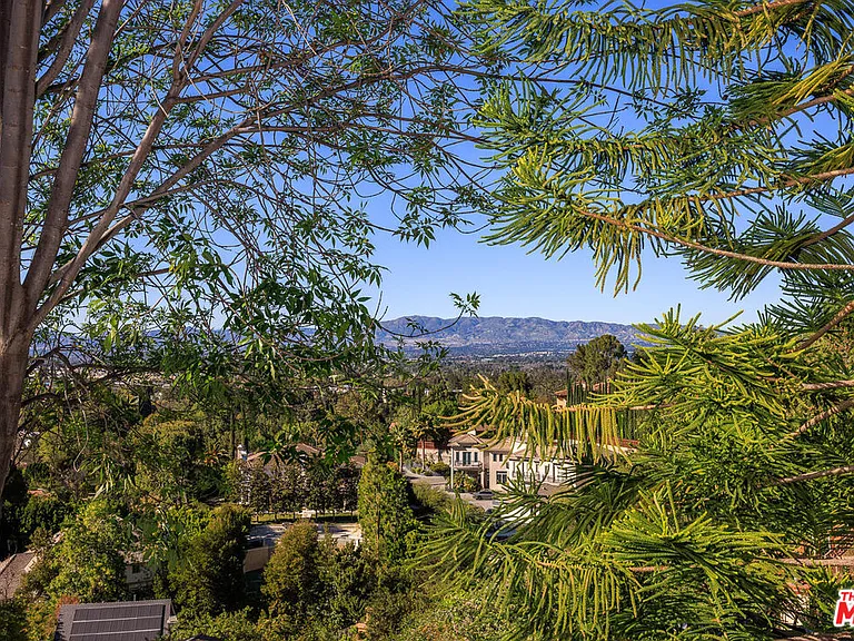 17108 Oak View Dr — Photo 38