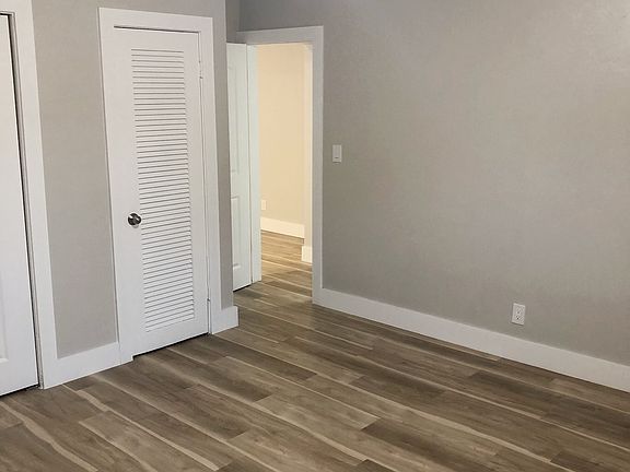 5th image of 530 NE 20th St #10608073