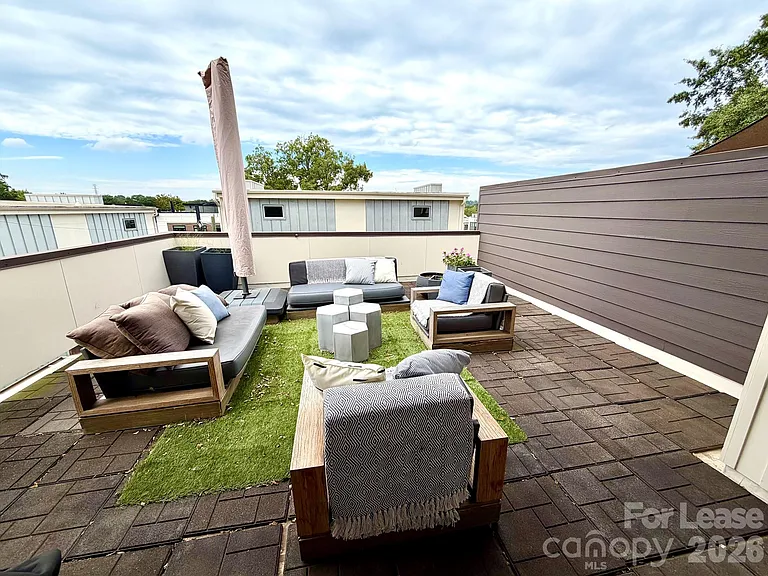 305 McNinch St #B — Photo 24