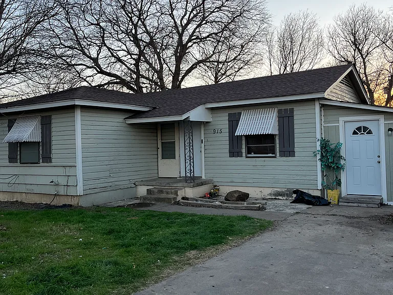 915 S 8th St — Photo 8