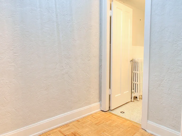 3900 Edwards Rd #1 — Photo 7