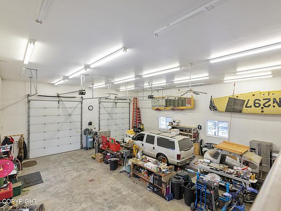 4th image of 8910 W McQuire Ln