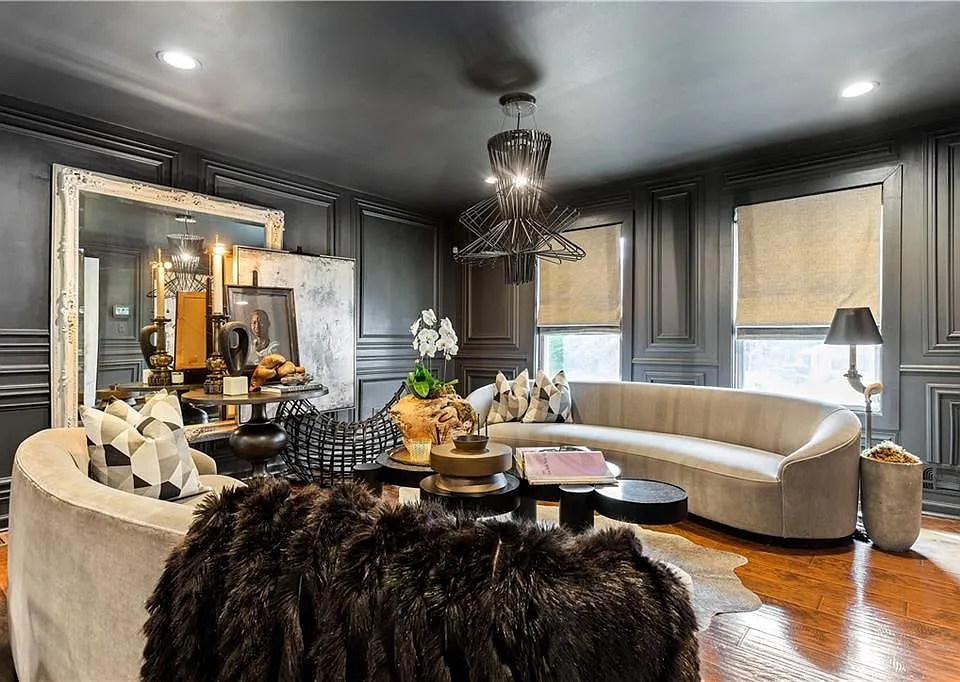 1388 Willow Trl SW