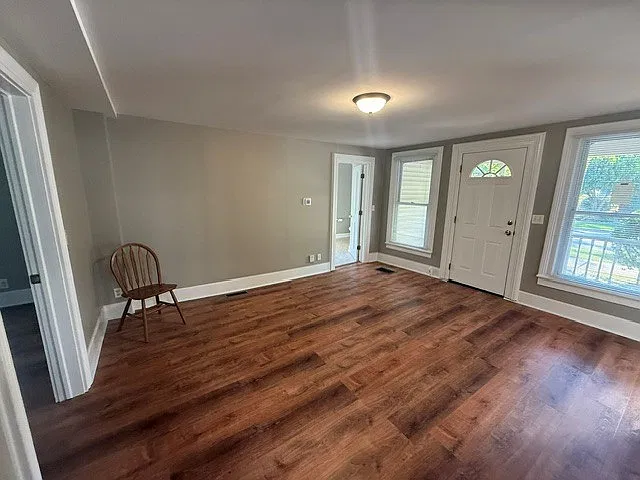 2 bed, 1.5 bath, 1088 sqft, $2,250 — Photo 2