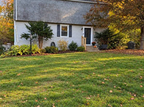 100 Wheelock Rd, Sutton, MA 01590