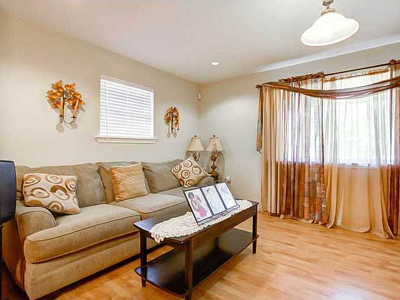 4th image of 4559 Hickerson Dr
