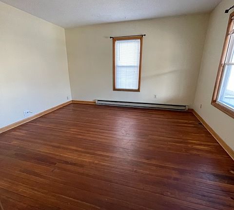 2nd image of 469 Center St #1F