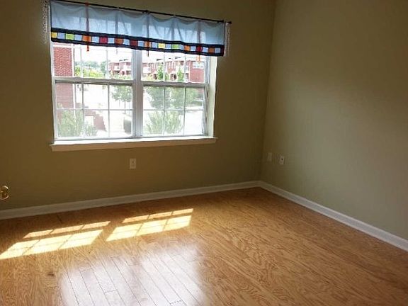 2nd image of 12218 Powells Cove Blvd