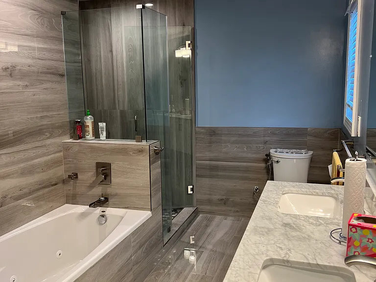 231 Hargreaves Ave — Photo 6