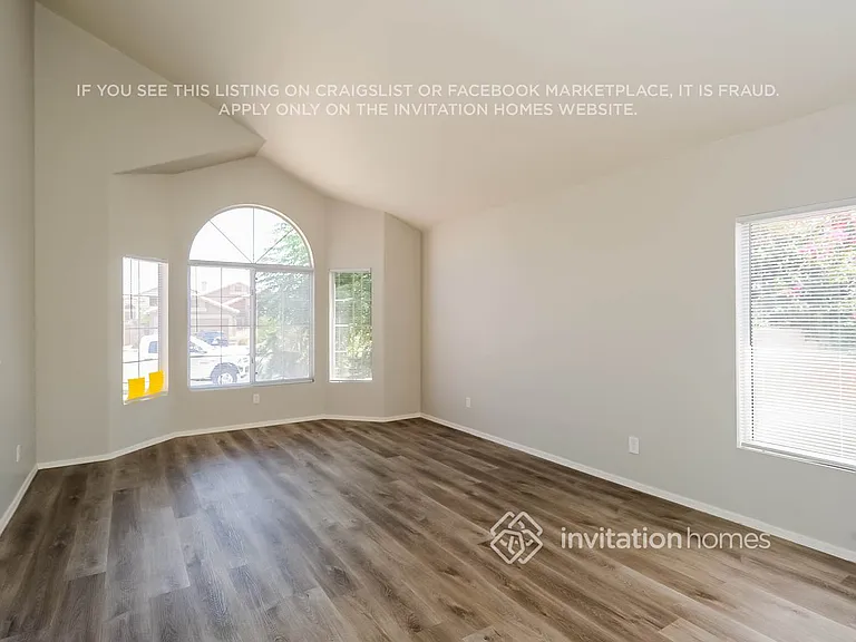 687 W Country Estates Ave — Photo 10