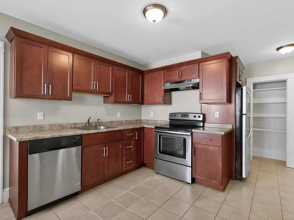 1st image of 177 County Street U #1