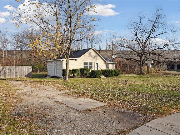3rd image of 1796 McCartney Ave