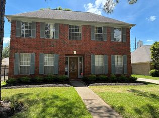 4635 Meadow Green Dr, Sugar Land, TX 77479