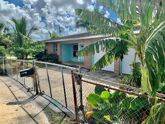 2nd image of 1202 W Avenue A