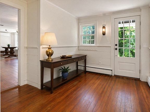 4th image of 1296 Tremont St