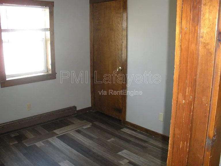 422 Asher St #B — Photo 4