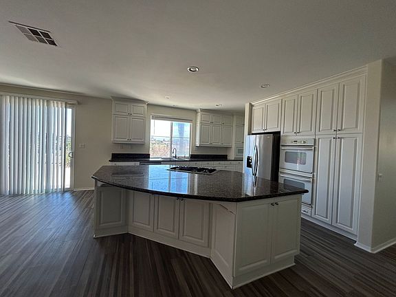 5th image of 45260 Saint Tisbury St