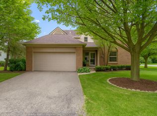 105 Aspen Way, South Lyon, MI 48178