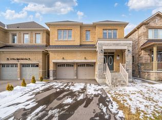 49 Walter Clifford Nesbitt Dr, Whitby, ON L1P 0G5