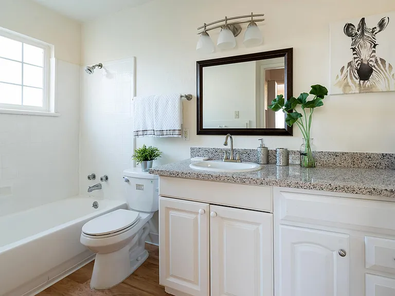 Park Villa Apartments — Photo 7