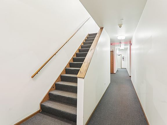 3rd image of 1374 Cunat Ct APT 2B