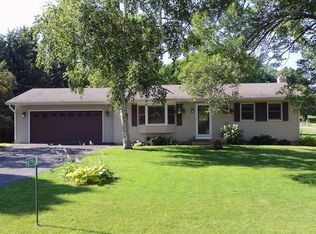 W7795 Star Court Rd, Pardeeville, WI 53954