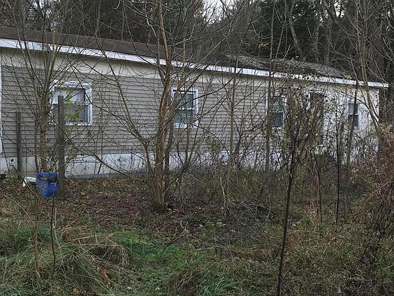 4th image of 1705 Center St