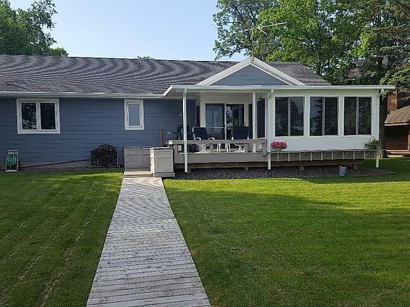3rd image of 294 Three Havens Dr NE