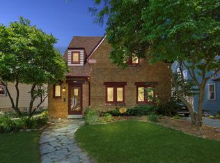 2449 N 72nd St, Wauwatosa, WI 53213