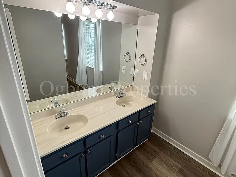 315 N Spruce St #507 — Photo 10