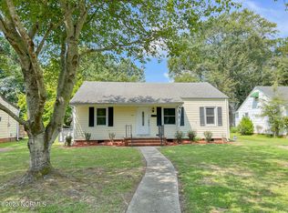 1113 Raleigh St, Elizabeth City, NC 27909
