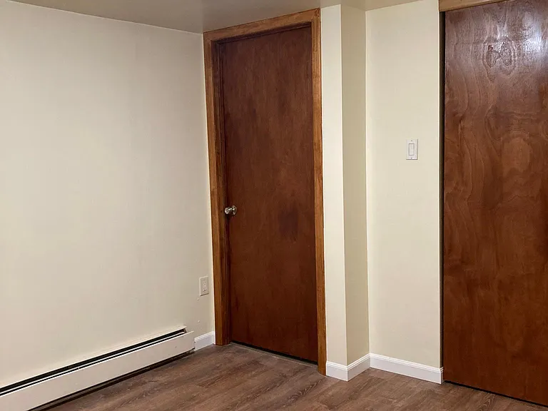 510 Cato St — Photo 16