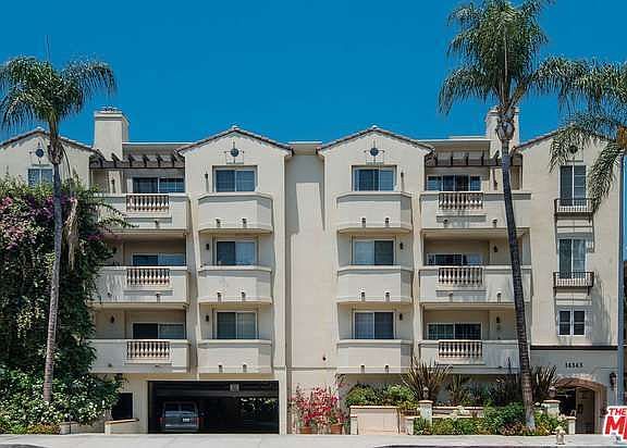 2nd image of 14343 Burbank Blvd APT 303