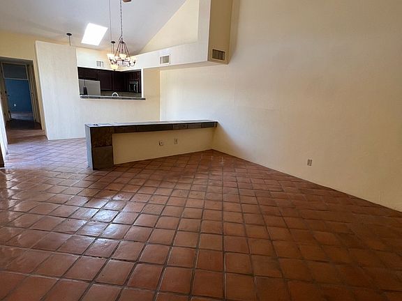 2nd image of 6368 N Willowhaven Dr