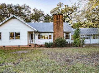 104 Adoue St, Houma, LA 70360