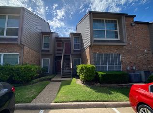 9801 Royal Ln APT 208, Dallas, TX 75231