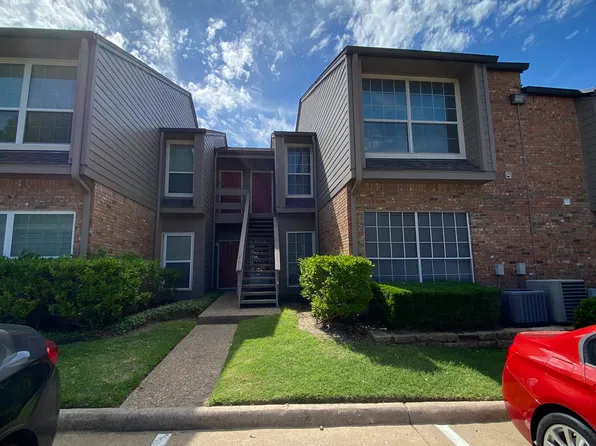 9801 Royal Ln APT 208, Dallas, TX 75231