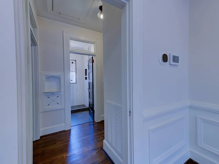2405 Sumter St — Photo 20