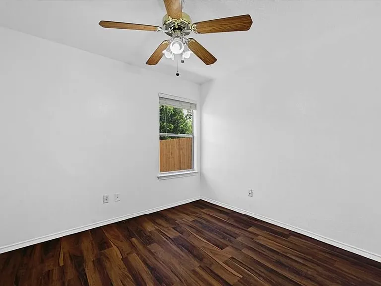 9601 Holly Springs Dr — Photo 13