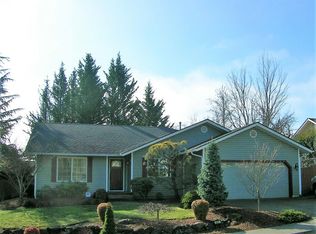 901 NW Regent Dr, Grants Pass, OR