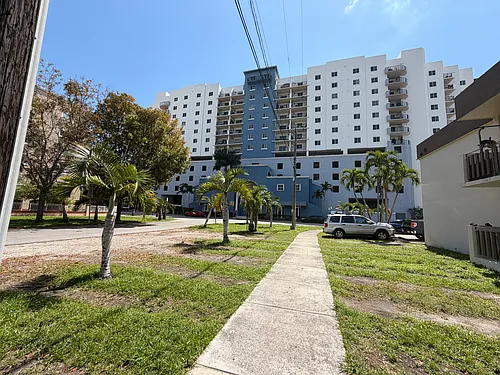6357 SW 8th St #803 Photo 1