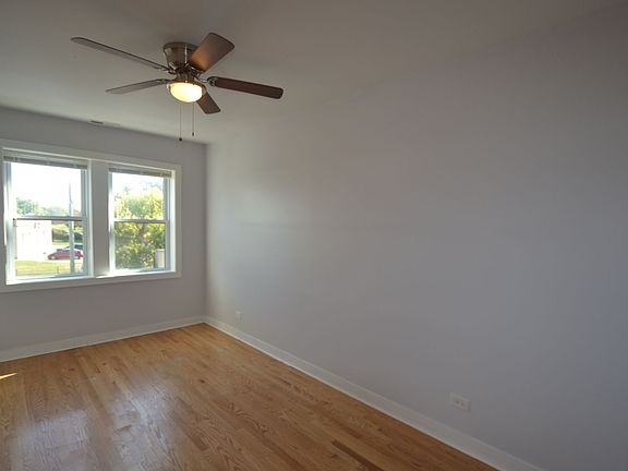 5th image of 5600 N Western Ave #5610-101